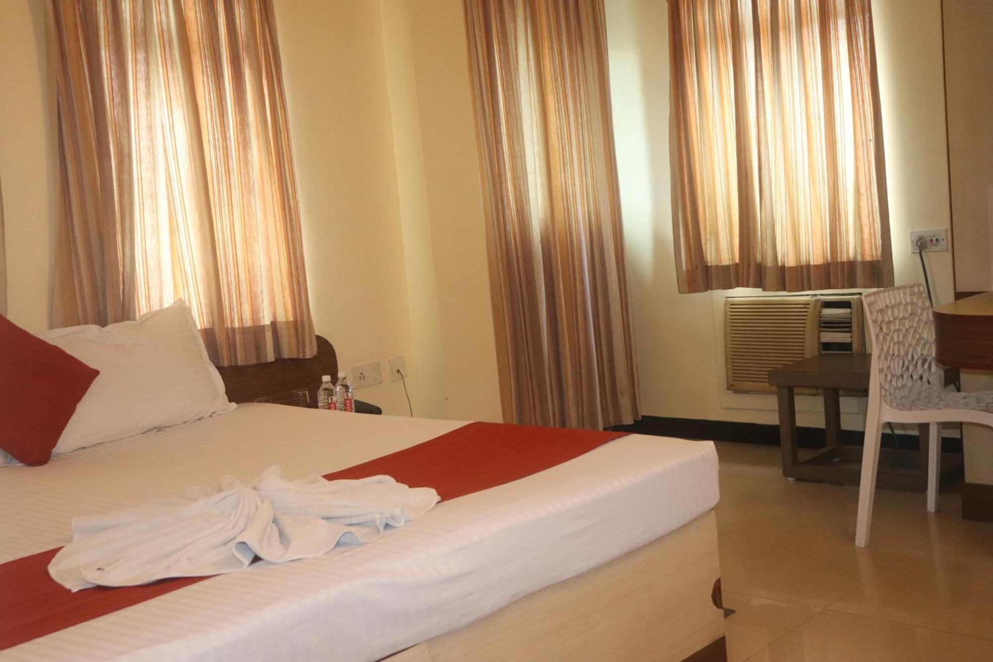Shivangan Hotel And Banquet Kolkata Exterior photo