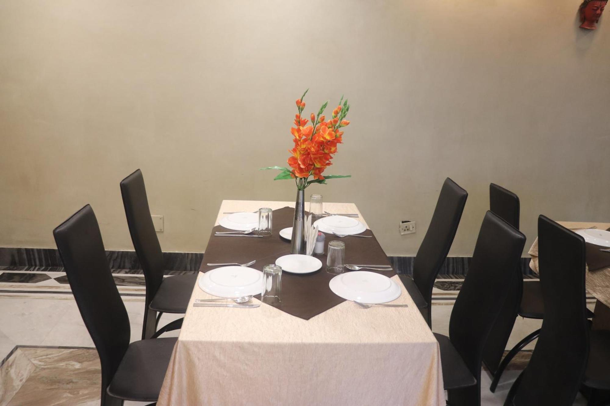 Shivangan Hotel And Banquet Kolkata Exterior photo